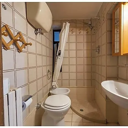 Montecchio Comfortable Hotel